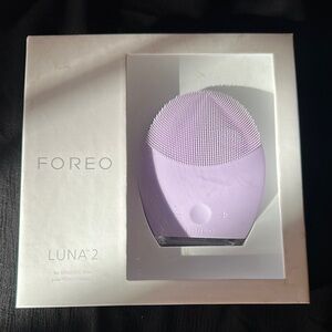 Foreo Luna 2 Facial Cleansing Brush - Lavender